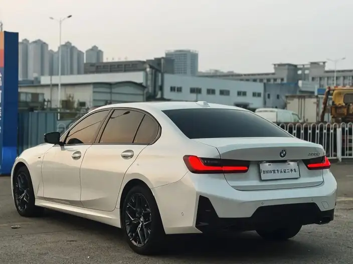 BMW 3 Series 2025 Model 330Li M Sports Night Set – фото 4