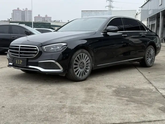 Mercedes-Benz E-Class 2023 Model E 300 L Luxury Model sedan – фото 1