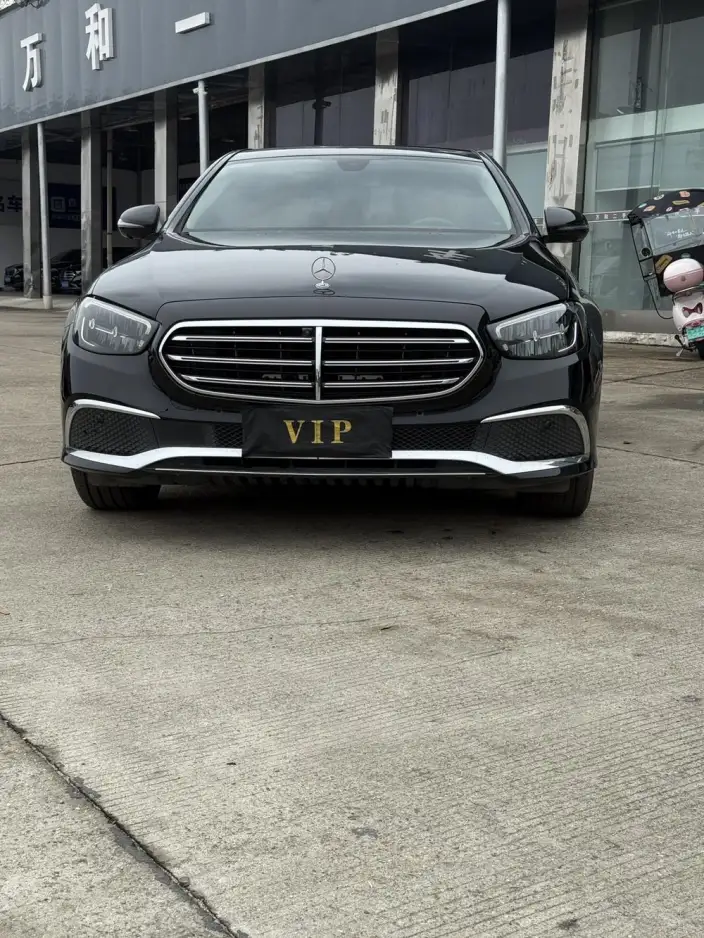 Mercedes-Benz E-Class 2023 Model E 300 L Luxury Model sedan – фото 2
