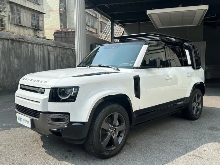 Land Rover Defender 2025 Model 110 3.0T P400 HSE X-Dynamic – фото 1