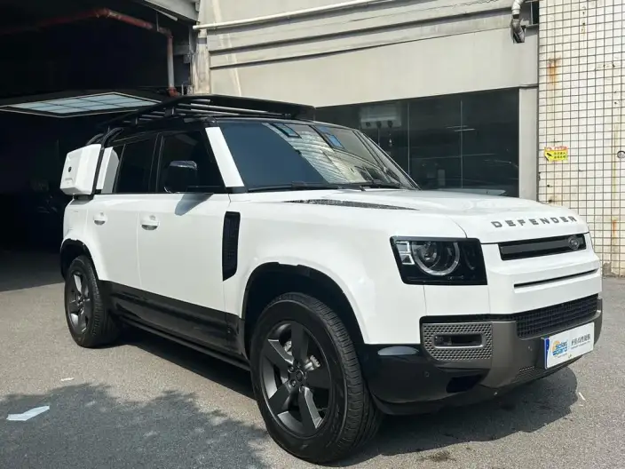 Land Rover Defender 2025 Model 110 3.0T P400 HSE X-Dynamic – фото 3