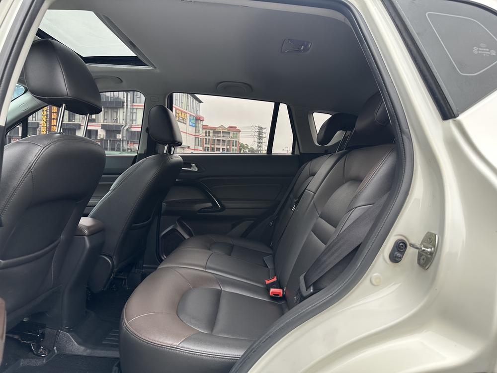 GAC Trumpchi GS4 2016 модификация 235T G-DCT Elite Edition – фото 19