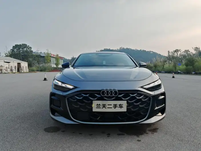 Audi A5 L Sportback 2026 Model 2.0TFSI quattro 150kW First Edition Limited edition – фото 2