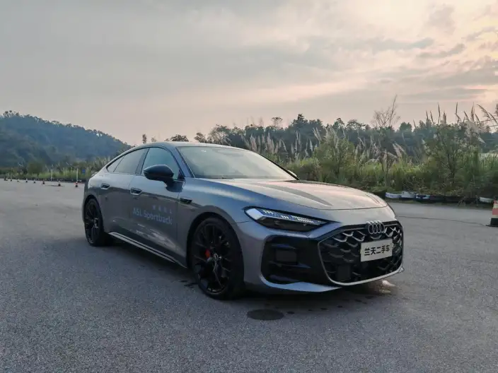 Audi A5 L Sportback 2026 Model 2.0TFSI quattro 150kW First Edition Limited edition – фото 3