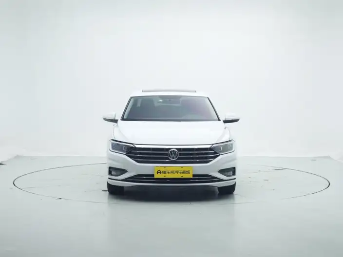 Volkswagen Sagitar 2022 Model 280TSI DSG Flying Version – фото 2