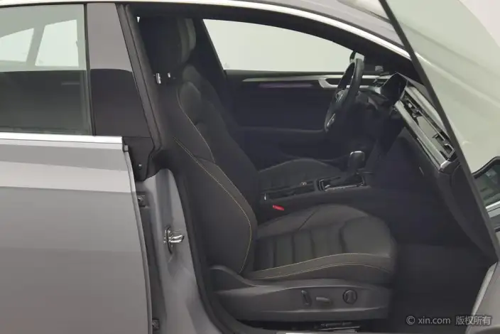 Volkswagen CC 2024 Model 380TSI Eye-catching version – фото 9