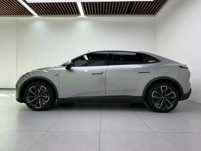 Onvo L60 2024 Model 525km Standard Battery Life 4WD Edition – фото 4