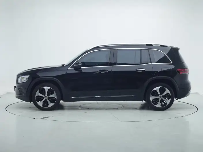 Mercedes-Benz GLB 2022 Model GLB 220 Fashion Model – фото 4