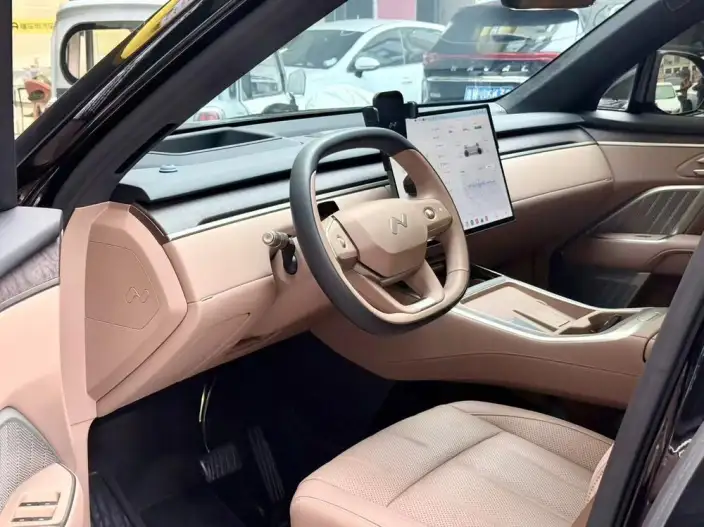 ONVO L90 2025 Model VI seat Edition Ultra – фото 10