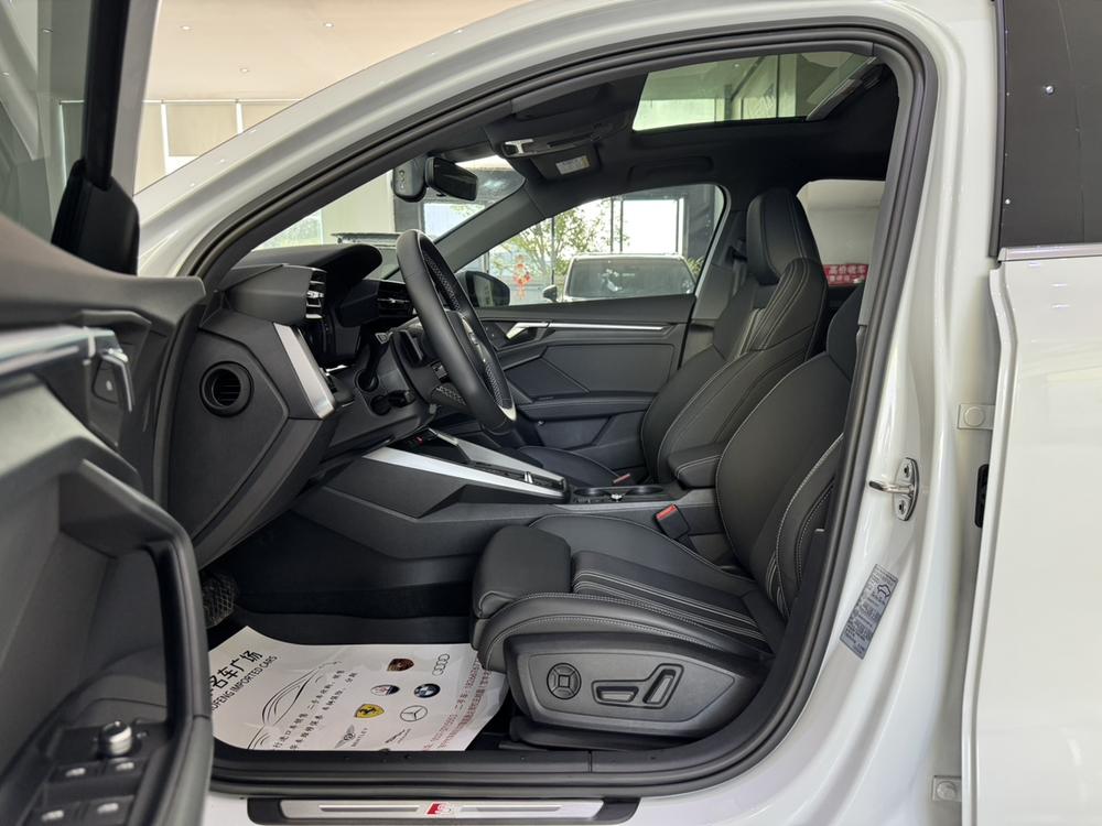 Audi A3 2024 A3L Limousine 35 TFSI Fashion Sport – фото 17