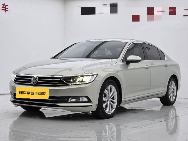 Volkswagen Magotan Модель 2018 года 330TSI DSG Luxury – фото 1