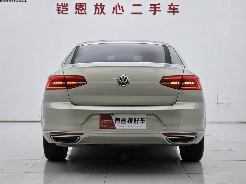 Volkswagen Magotan Модель 2018 года 330TSI DSG Luxury – фото 5