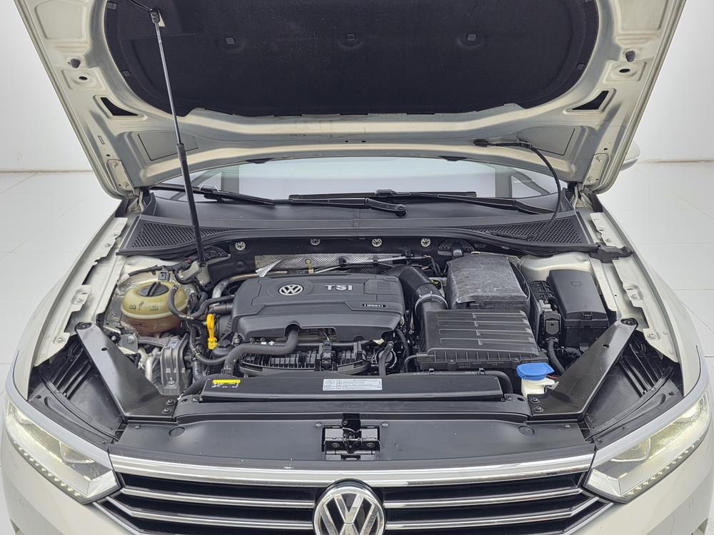 Volkswagen Magotan Модель 2018 года 330TSI DSG Luxury – фото 8