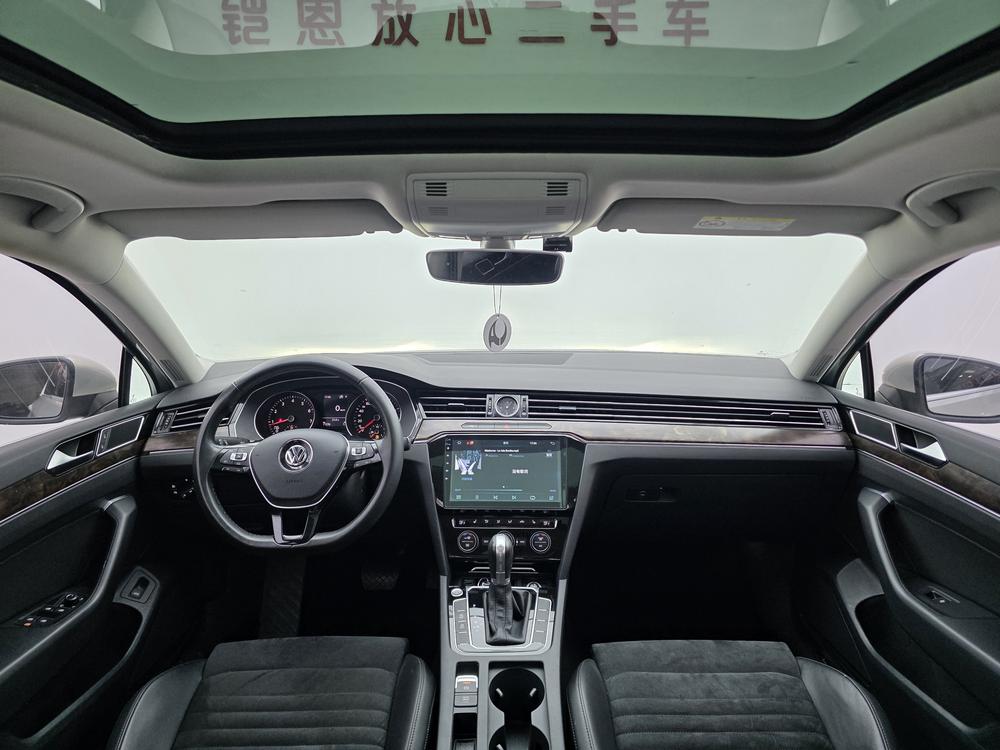 Volkswagen Magotan Модель 2018 года 330TSI DSG Luxury – фото 14