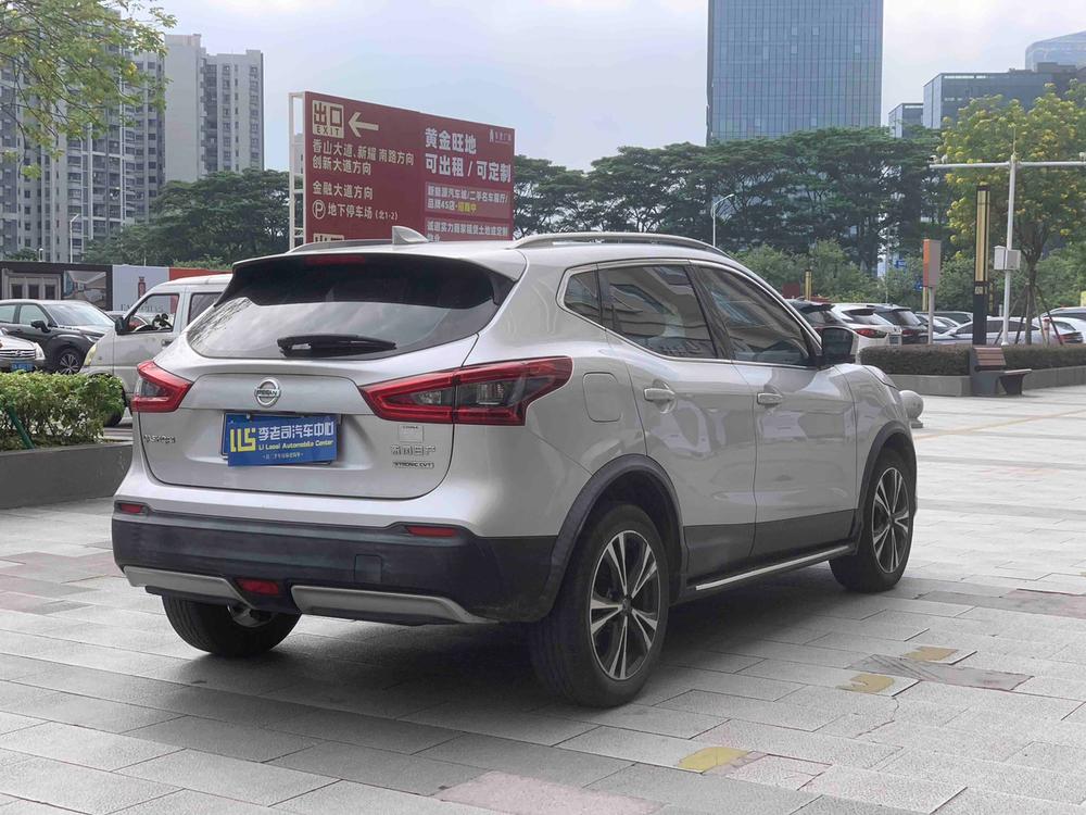 Nissan Qashqai 2019 2.0L CVT Luxury – фото 4