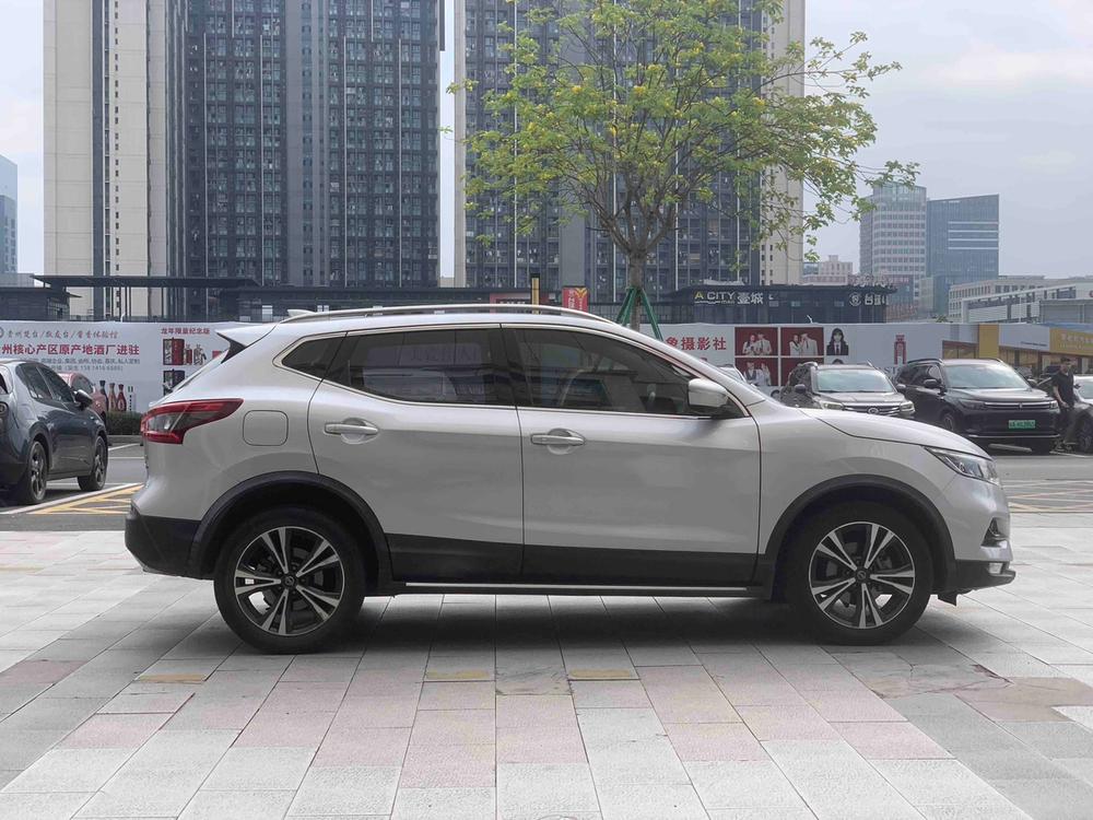 Nissan Qashqai 2019 2.0L CVT Luxury – фото 5