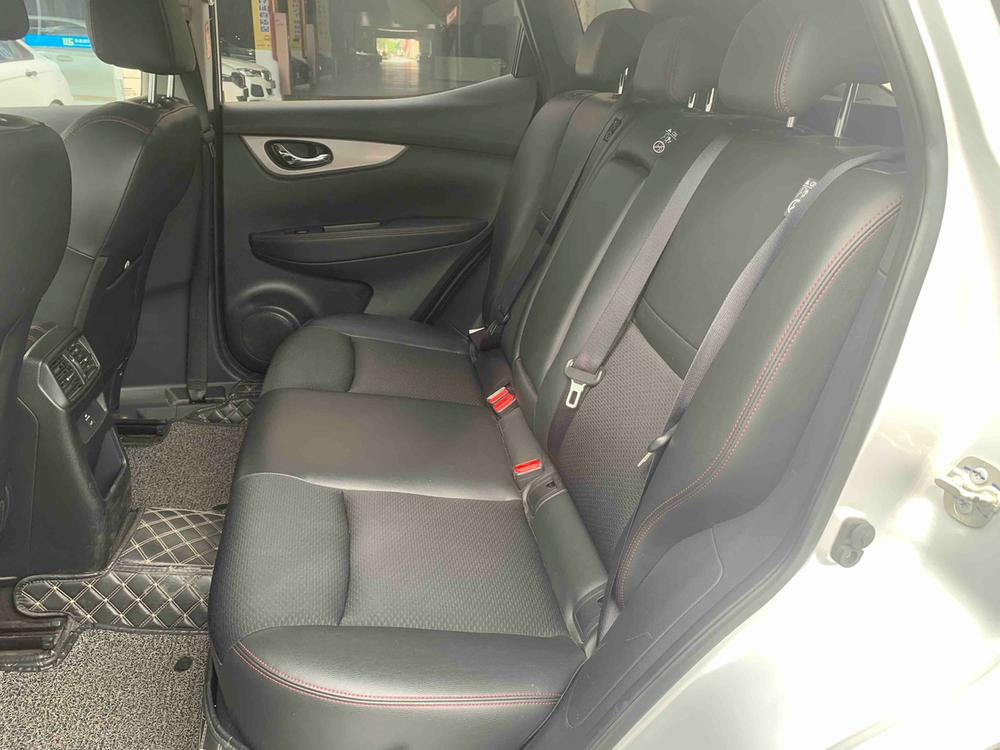 Nissan Qashqai 2019 2.0L CVT Luxury – фото 9