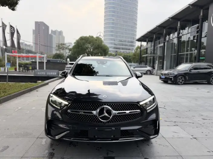 Mercedes-Benz GLC 2025 Model GLC 260 L 4MATIC Luxury Model 5 seat – фото 2