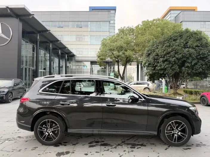Mercedes-Benz GLC 2025 Model GLC 260 L 4MATIC Luxury Model 5 seat – фото 8