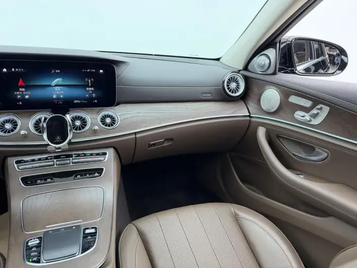 Mercedes-Benz E-Class 2023 Model E 300 L Fashion Model sedan – фото 7