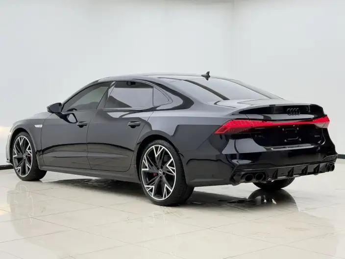 Audi A7 L 2024 Model 45 TFSI quattro Black Samurai Edition – фото 4