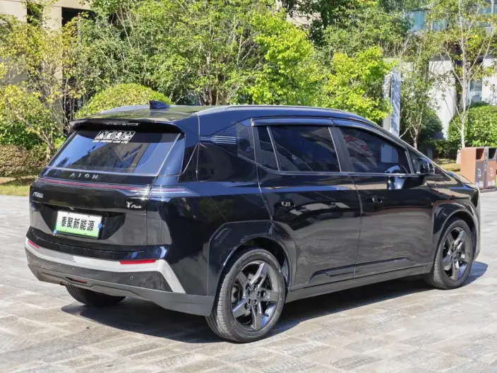AION Y 2023 Model Plus 510 Lexiang Edition – фото 4