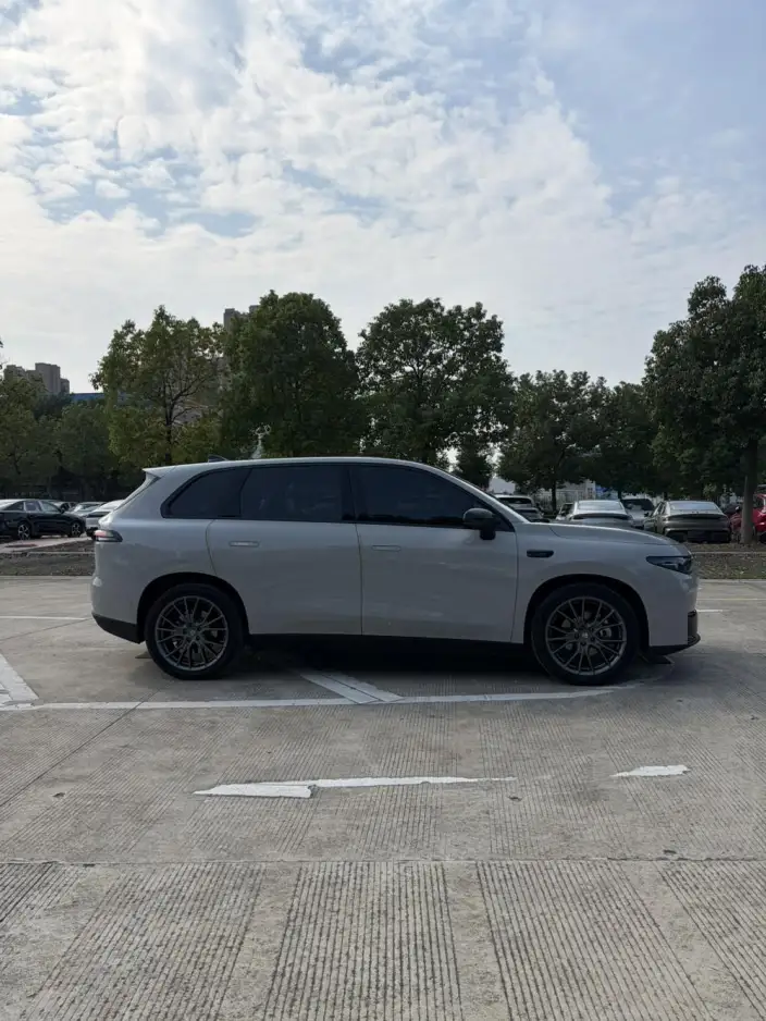 Leapmotor C10 2024 Model EV Edition 530 Smart Edition – фото 5