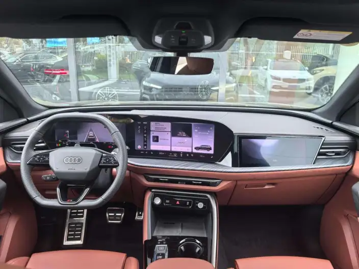 Audi Q5L 2026 Model 2.0T 10M Users Edition Edition – фото 10