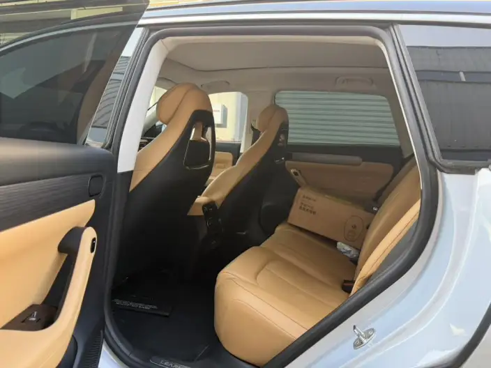 Leapmotor C11 2024 Model EV Edition 580 Exclusive Edition – фото 9
