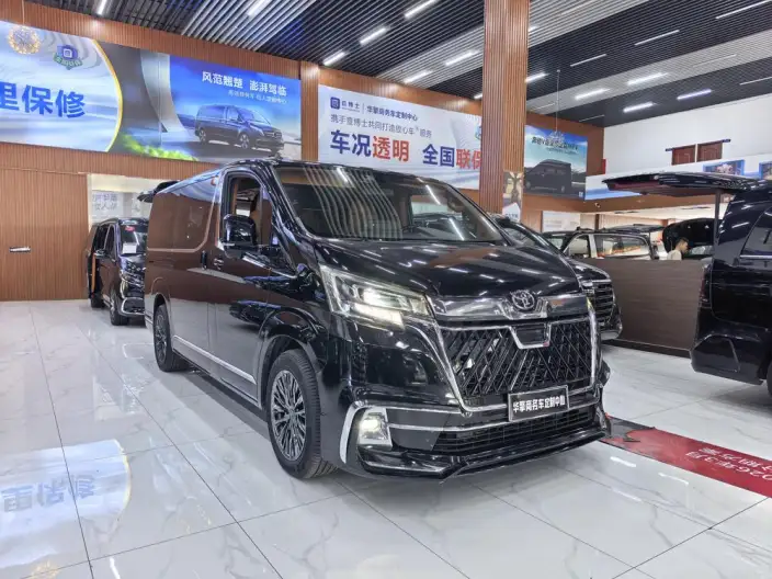 Hiace 2024 Model 3.5L Automatic Rear Drive 7 seat Parallel Imported – фото 3