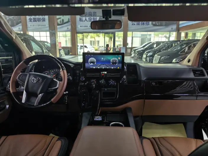 Hiace 2024 Model 3.5L Automatic Rear Drive 7 seat Parallel Imported – фото 6
