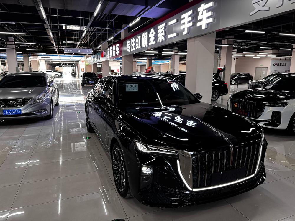 HONGQI H9 2024 2.0T Flagship Smooth Private Fashion Edition – фото 3