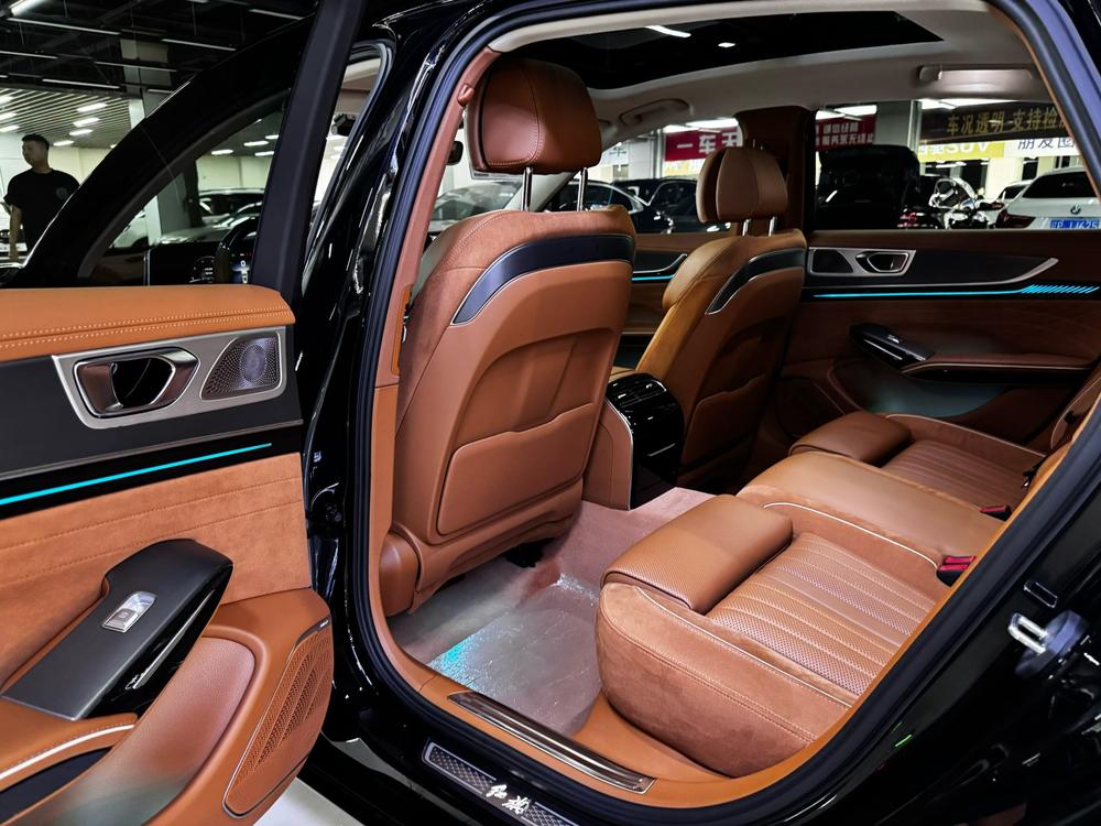 HONGQI H9 2024 2.0T Flagship Smooth Private Fashion Edition – фото 9