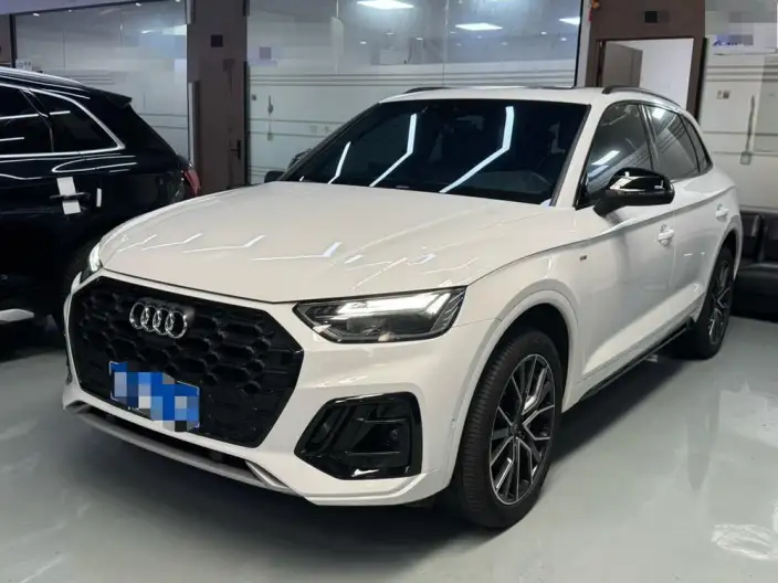 Audi Q5L 2024 Model 45TFSI Luxury Dynamic Model – фото 1