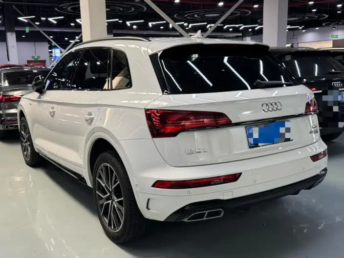 Audi Q5L 2024 Model 45TFSI Luxury Dynamic Model – фото 4
