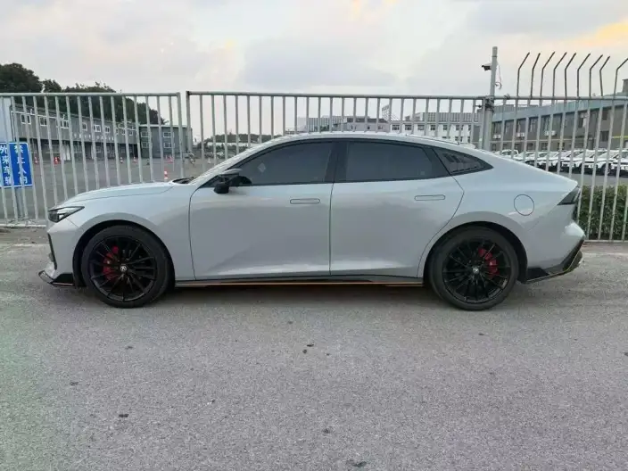 Changan UNI-V 2022 Model 1.5T Sports Edition – фото 3