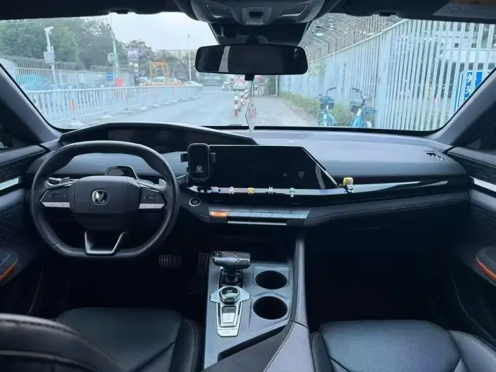 Changan UNI-V 2022 Model 1.5T Sports Edition – фото 6