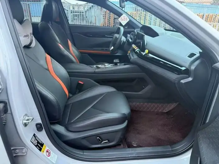 Changan UNI-V 2022 Model 1.5T Sports Edition – фото 9