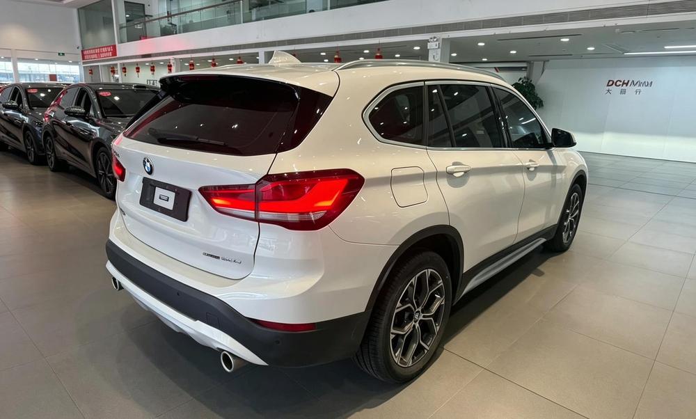 BMW X1 2022 sDrive20Li Premium – фото 6