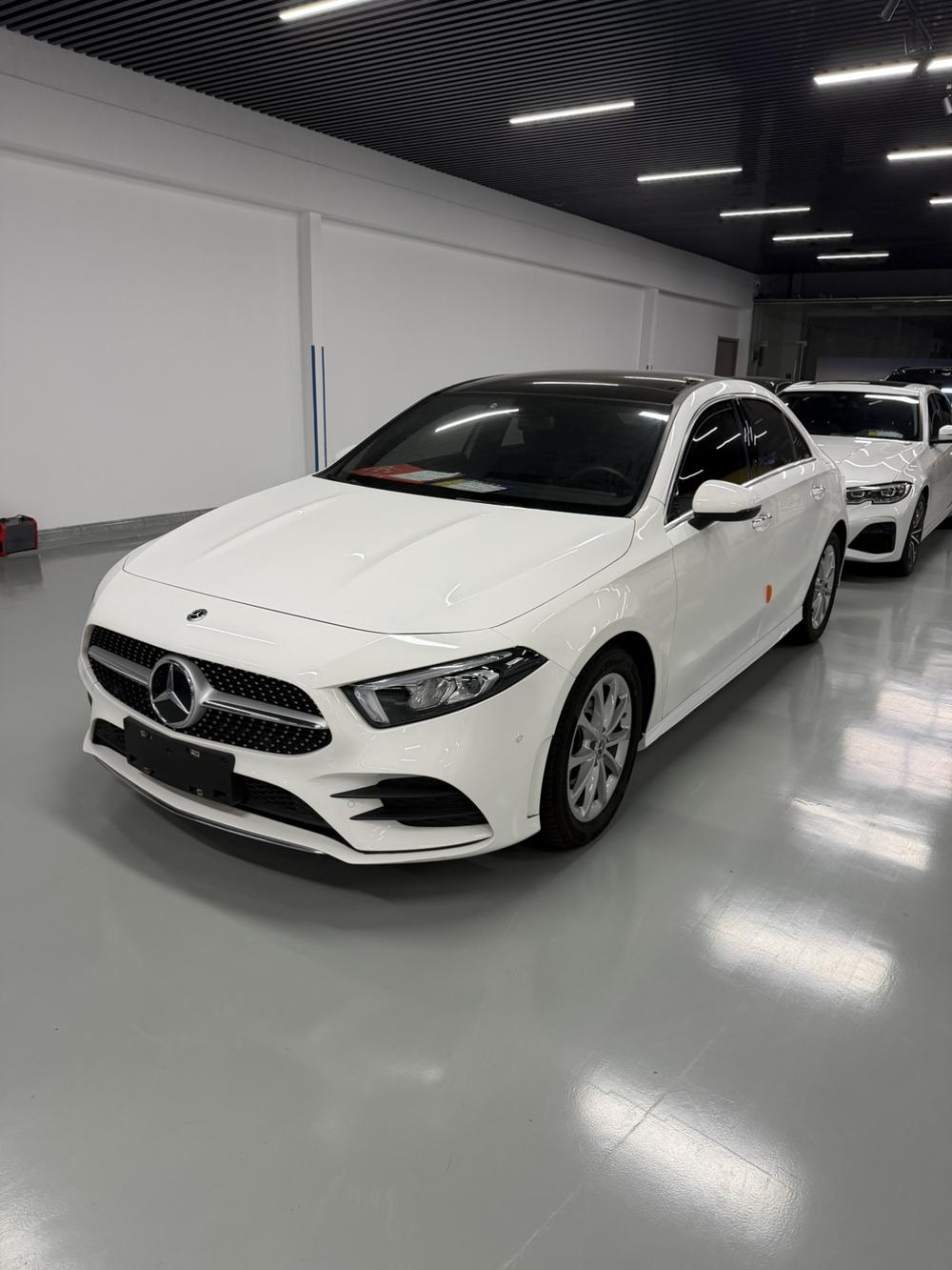 Mercedes-Benz A-class Модель 2022 года комплектация A 200 L Sports sedan Fashion Edition – фото 1