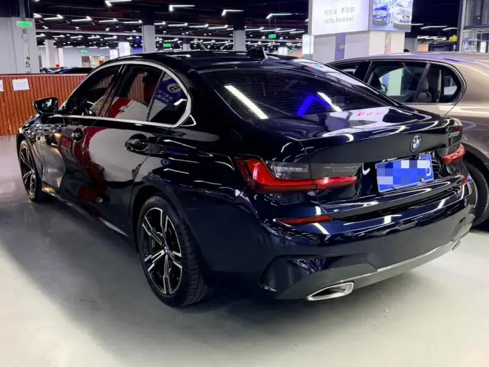 BMW 3 Series 2022 Model 325i M Sports Set – фото 4