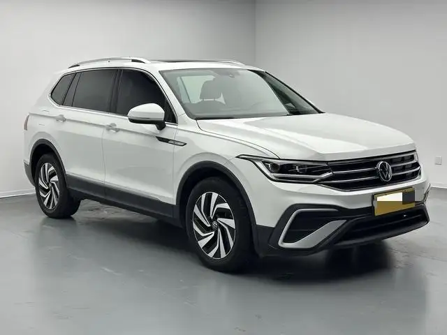 Volkswagen Tiguan L 2023 Model 300TSI 2WD Smart Edition – фото 3