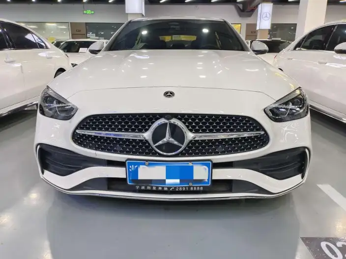 Mercedes-Benz C-Class 2023 Model C 200 L Sports Edition – фото 2