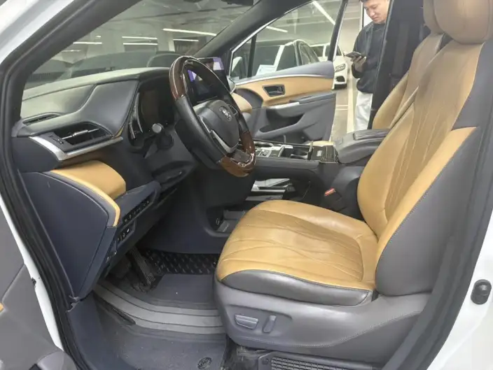 Toyota Sienna 2021 Model 2.5L Hybrid Supreme Edition – фото 10