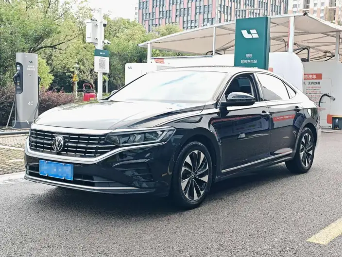 Volkswagen Passat 2023 Model Facelift 330TSI Elite Edition – фото 1