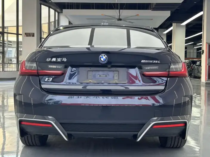 BMW i3 2025 Model eDrive35L – фото 5