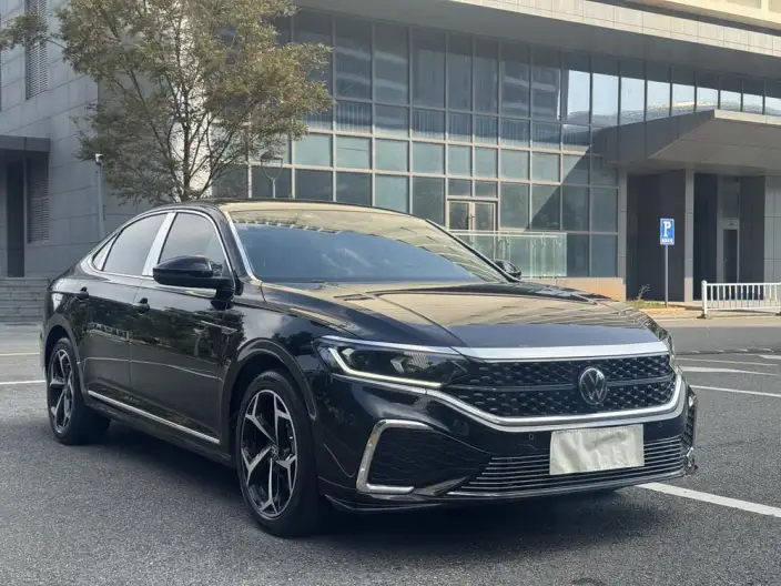Volkswagen Passat 2023 Model 330TSI Starry sky Elite Edition – фото 3