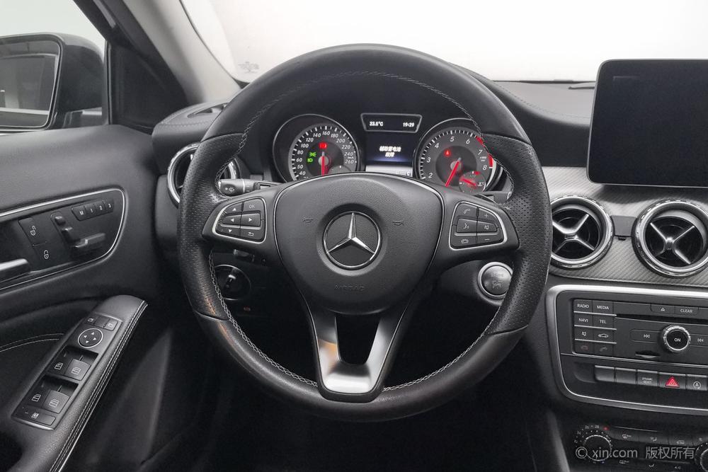 Mercedes-Benz GLA 2016 GLA 200 Style – фото 15