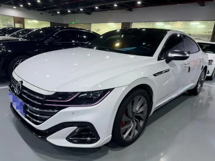 Volkswagen CC 2023 Model 380TSI Eye-catching version – фото 1