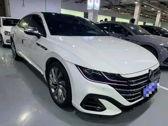 Volkswagen CC 2023 Model 380TSI Eye-catching version – фото 3